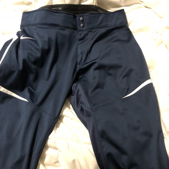 Nike Pants - Nike active bottoms .. NWT